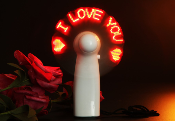 創(chuàng)意閃字小風(fēng)扇