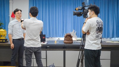 鳳凰衛(wèi)視采訪